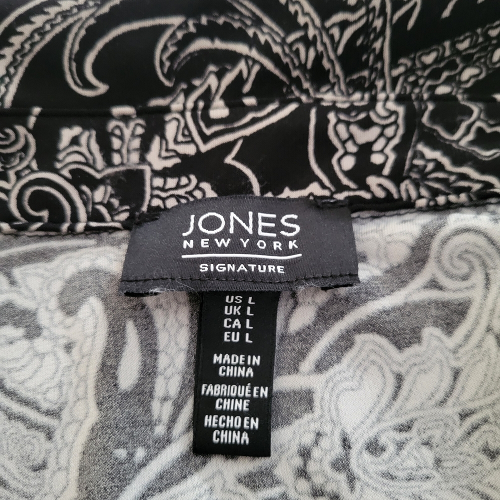 Jones New York Black and White Paisley Blouse - Picture 3 of 3